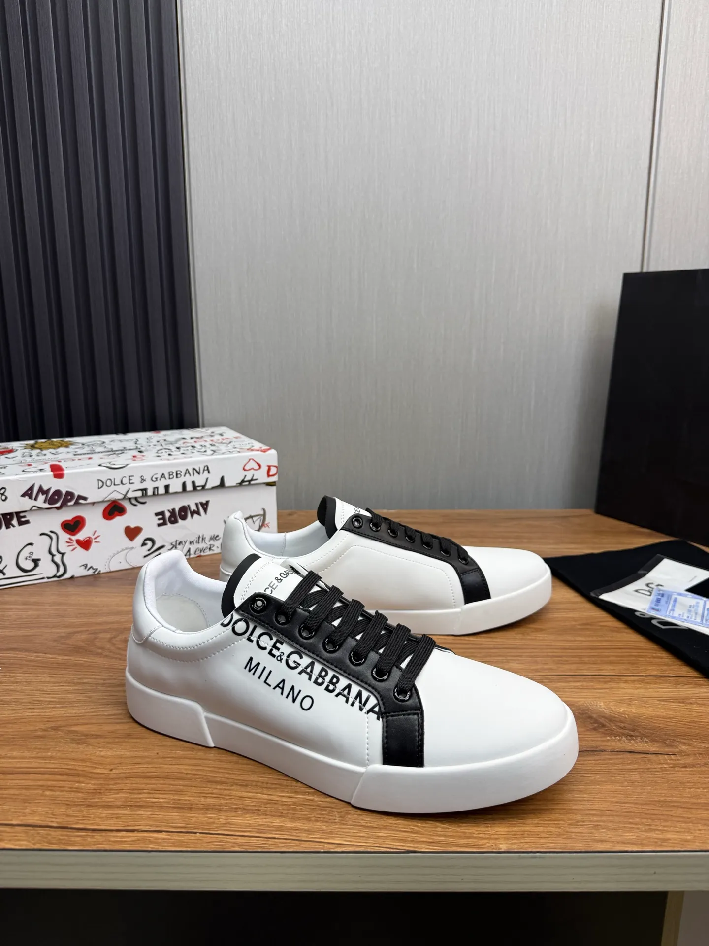 Men's men's shoes💰460💰Dolce & gabbana (DG) official website synchronized new models💥1 fashion hot models: 1 exclusive mold opening ✅ imported cowhide for the upper, unique brand style logo upper 💥sheepskin foot pads 🐑original private mold outsole ✔️36-44 (38.45 custom-made, non-refundable)